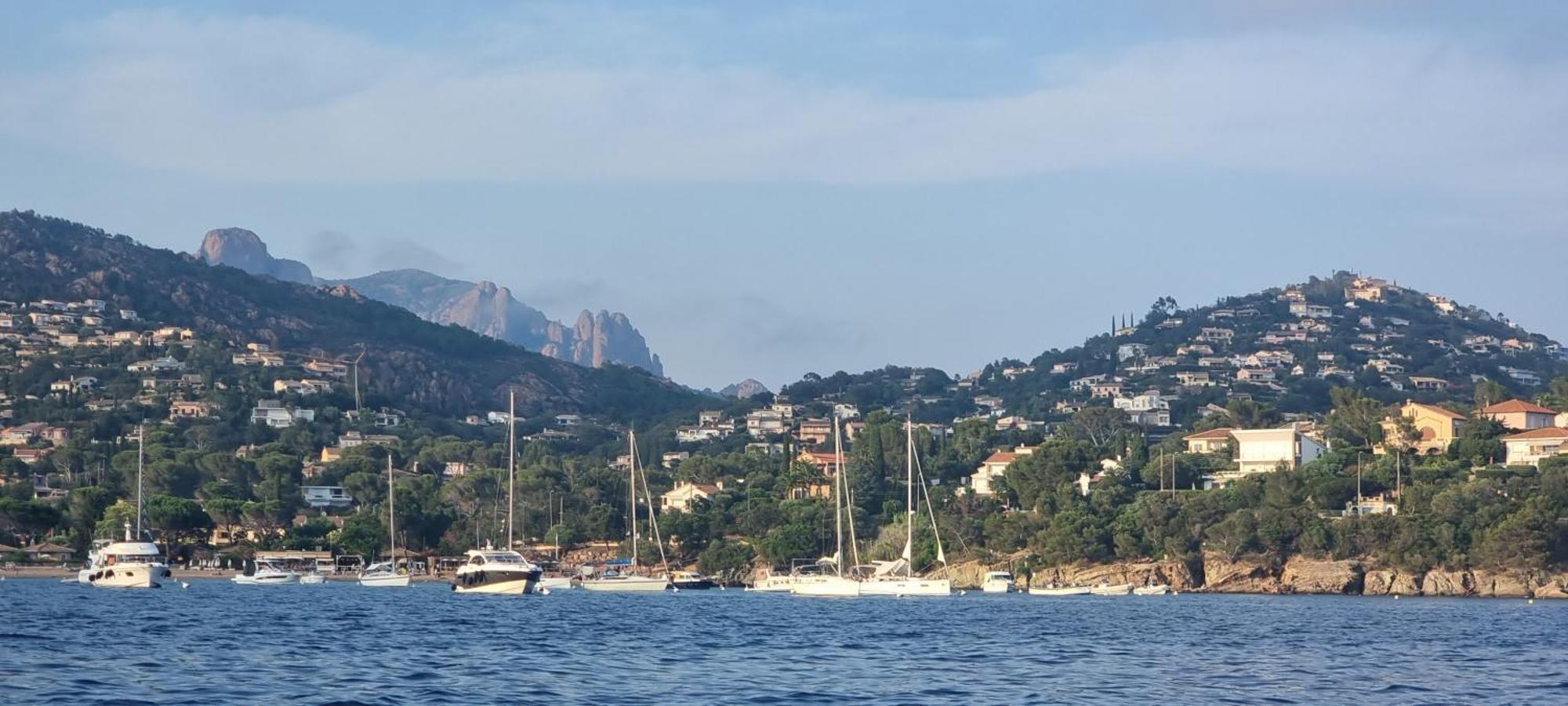 Agay Cap Esterel Village Allee Fleurs - F2 Clim Vue Golf Et Mer - Grande Terrasse Plein Sud Saint-Raphaël Eksteriør bilde