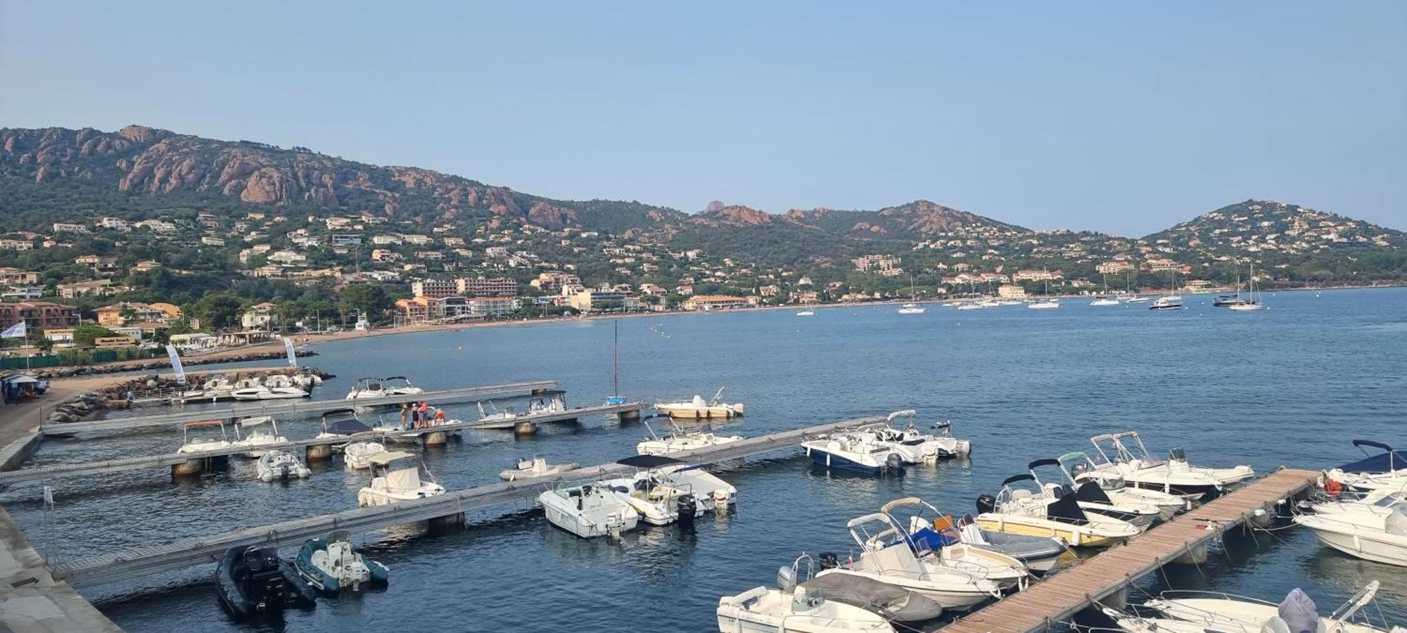Agay Cap Esterel Village Allee Fleurs - F2 Clim Vue Golf Et Mer - Grande Terrasse Plein Sud Saint-Raphaël Eksteriør bilde