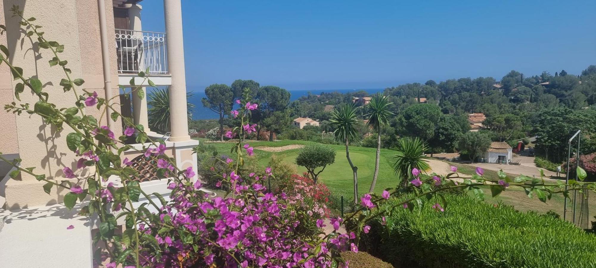 Agay Cap Esterel Village Allee Fleurs - F2 Clim Vue Golf Et Mer - Grande Terrasse Plein Sud Saint-Raphaël Eksteriør bilde