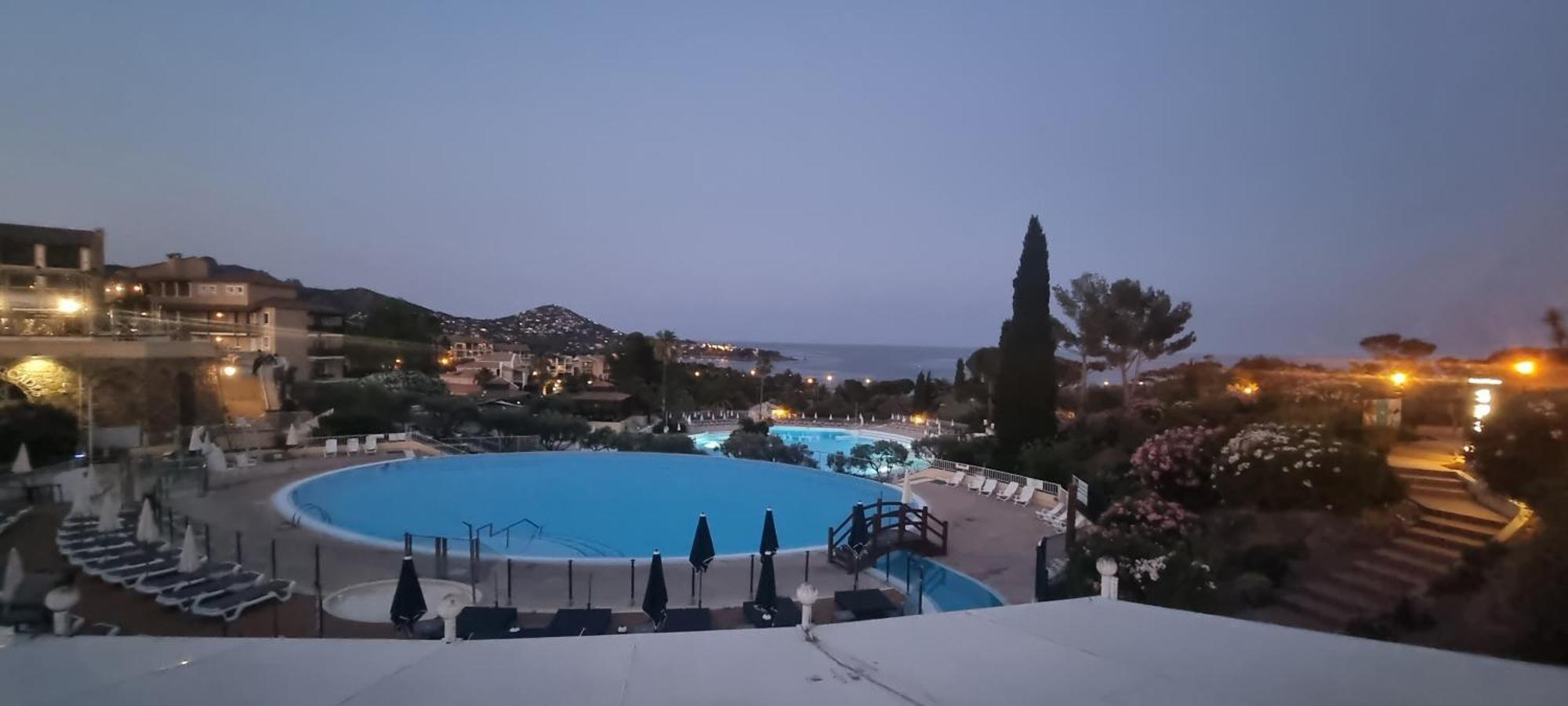 Agay Cap Esterel Village Allee Fleurs - F2 Clim Vue Golf Et Mer - Grande Terrasse Plein Sud Saint-Raphaël Eksteriør bilde