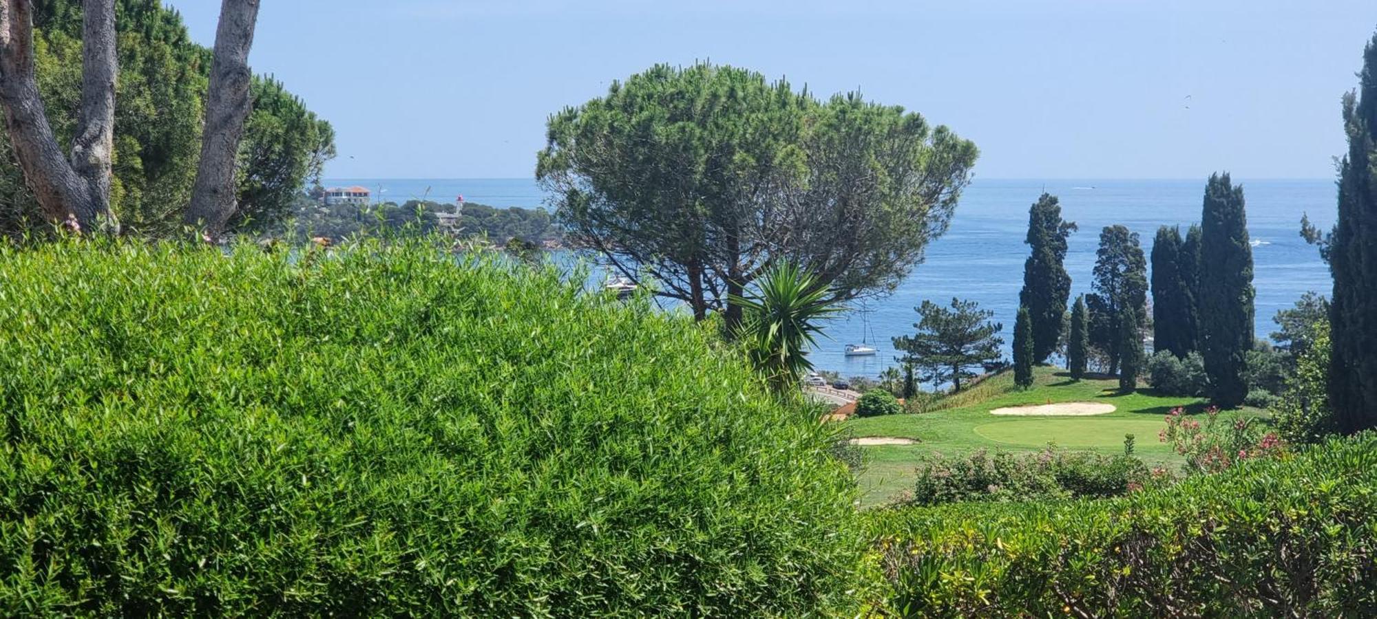 Agay Cap Esterel Village Allee Fleurs - F2 Clim Vue Golf Et Mer - Grande Terrasse Plein Sud Saint-Raphaël Eksteriør bilde