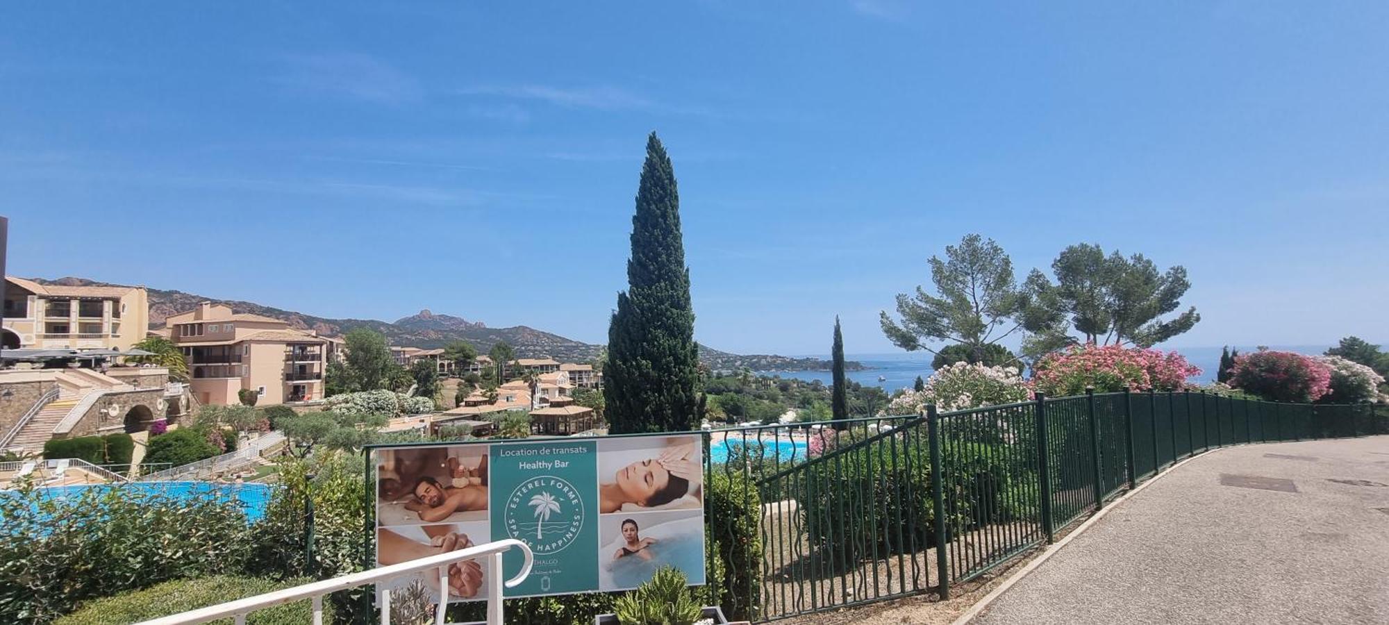 Agay Cap Esterel Village Allee Fleurs - F2 Clim Vue Golf Et Mer - Grande Terrasse Plein Sud Saint-Raphaël Eksteriør bilde