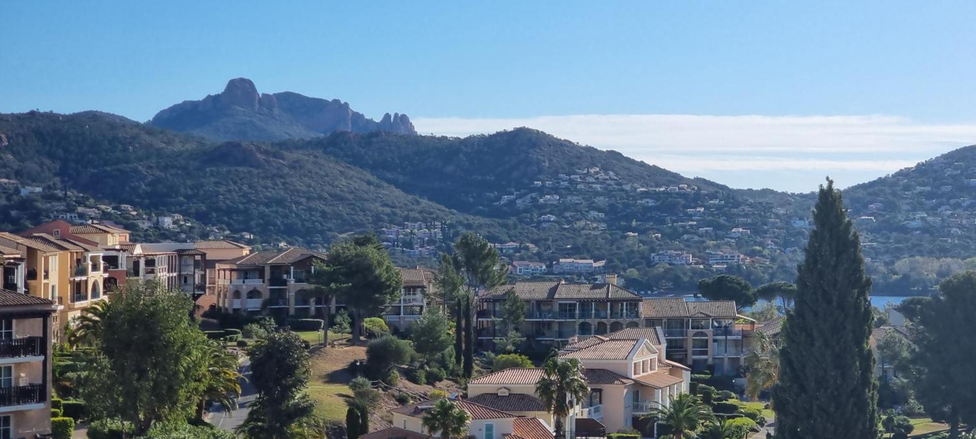 Agay Cap Esterel Village Allee Fleurs - F2 Clim Vue Golf Et Mer - Grande Terrasse Plein Sud Saint-Raphaël Eksteriør bilde